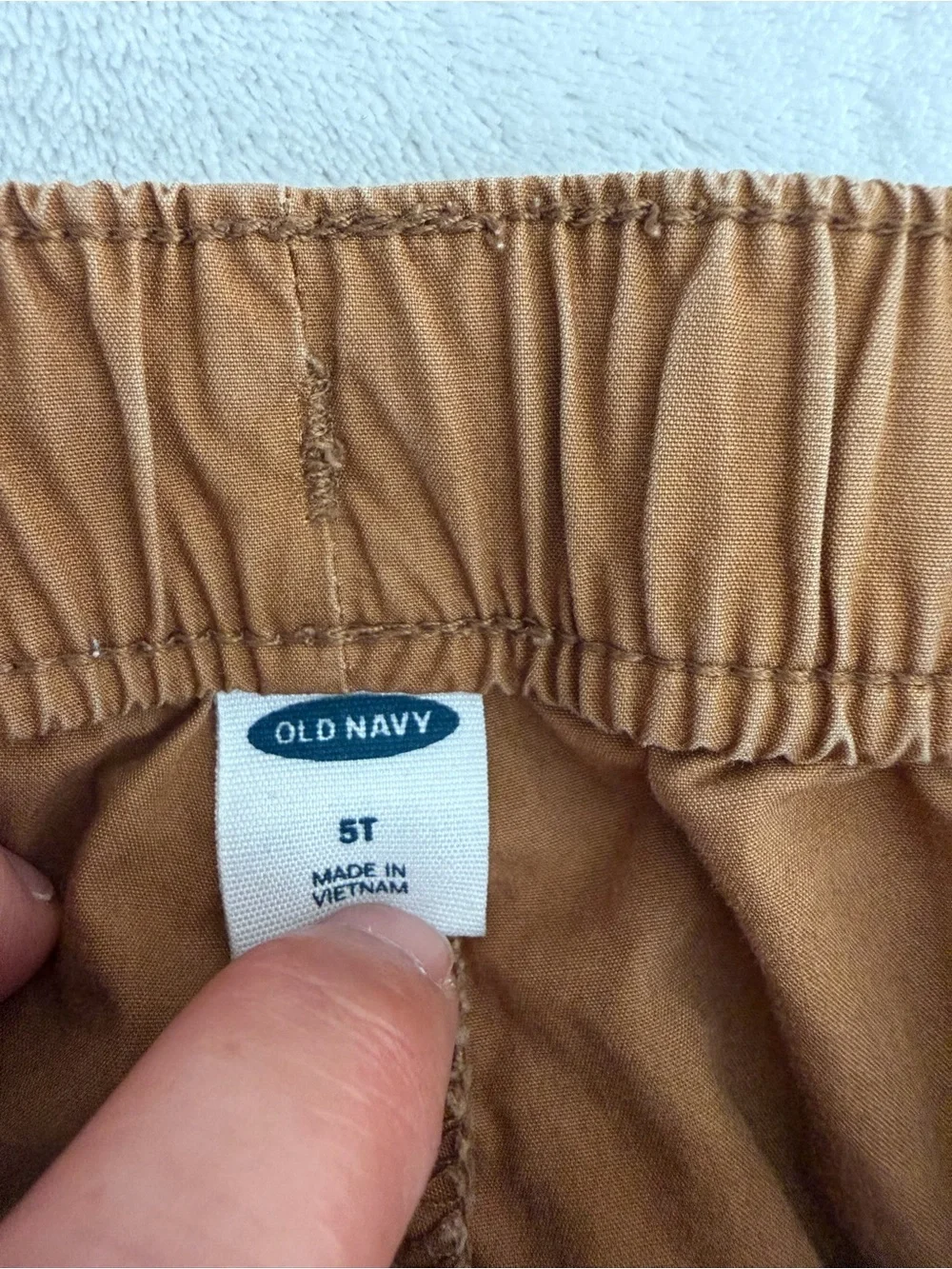 Bundle-Old Navy Boys Pull-On Shorts in Gray and Tan Size 5T
